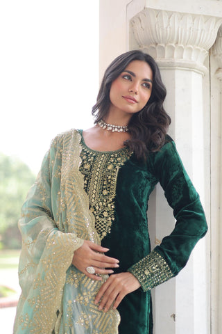 Eid Exclusive Velvet Sequin Embroidered Outfit – Shine In Festive Luxury