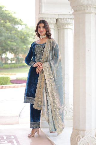 Eid Exclusive Velvet Sequin Embroidered Outfit – Shine In Festive Luxury