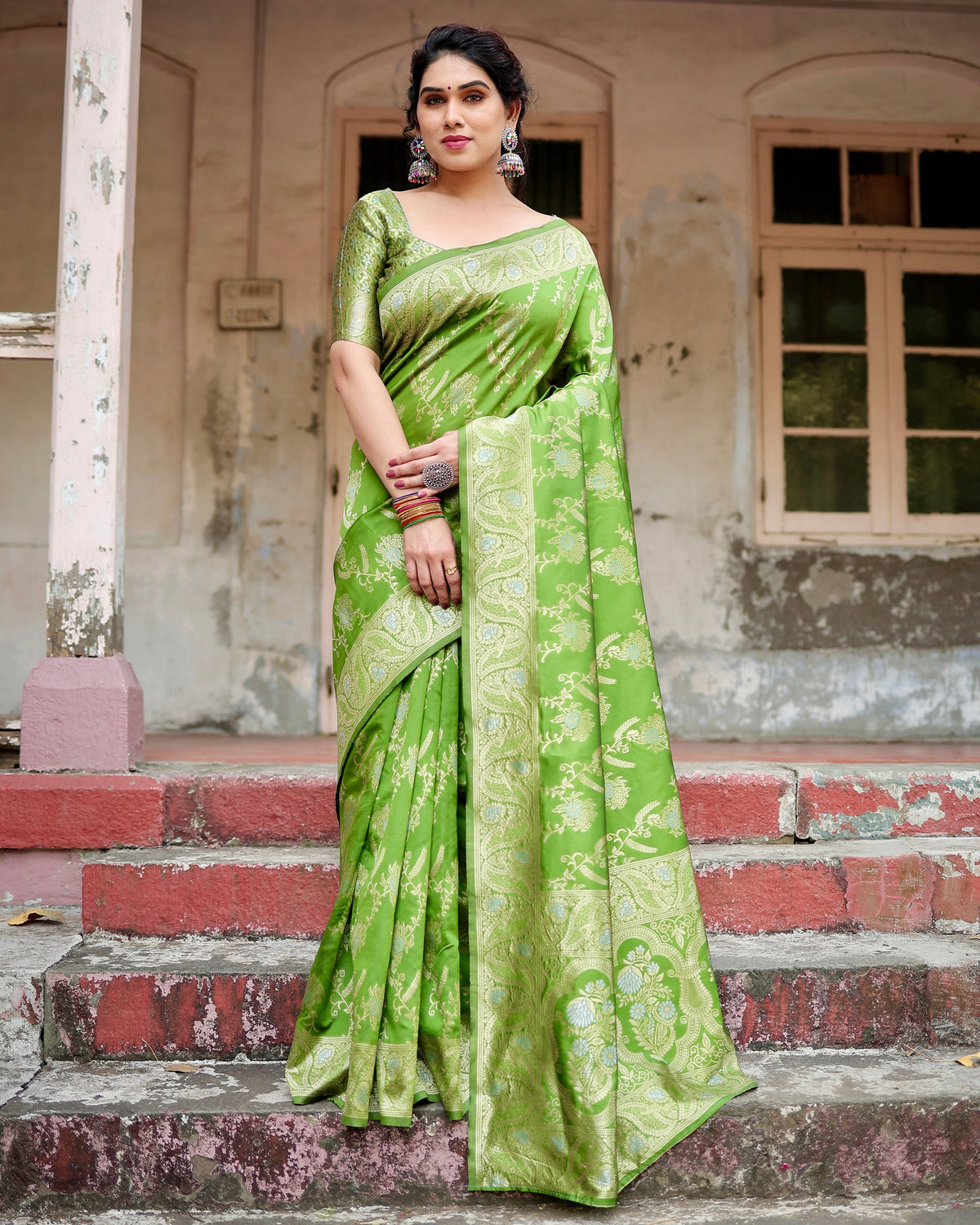 Pure Silk Saree Weaved With Zari Comes With Heavy Banarasi Brocade Blouse