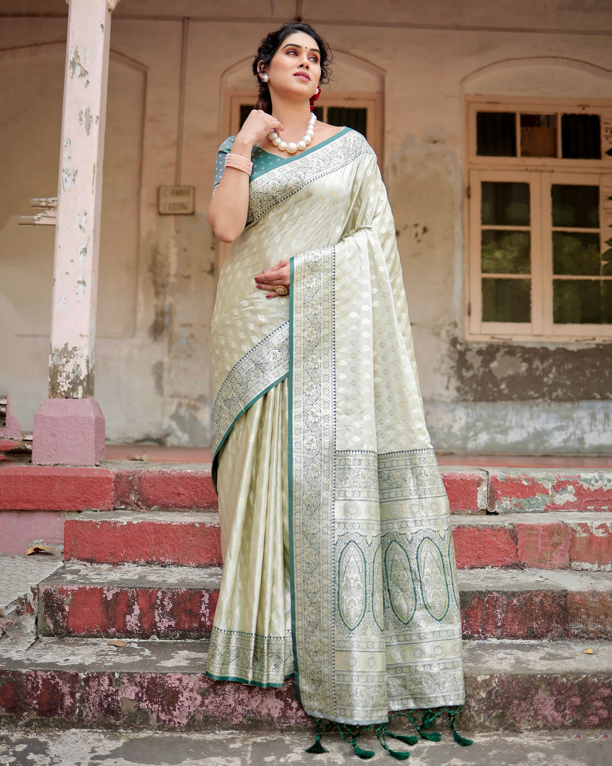 Pure Gaji Silk Saree Weaved With  Zari Comes With Tassels