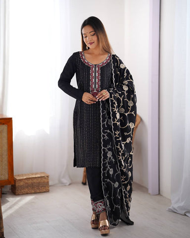 Stunning Chinon Silk with thread & Sequence work Fancy Suit Set
