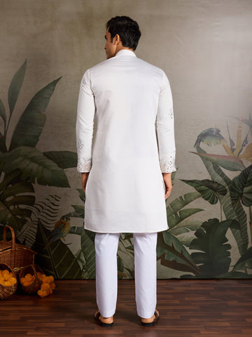 Classic White Mirror with Embroidered Work Kurta for Weddings