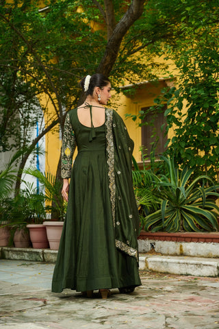 Beautiful Multi Tread Designer Special Wedding And Festive Gown With Dupatta Set
