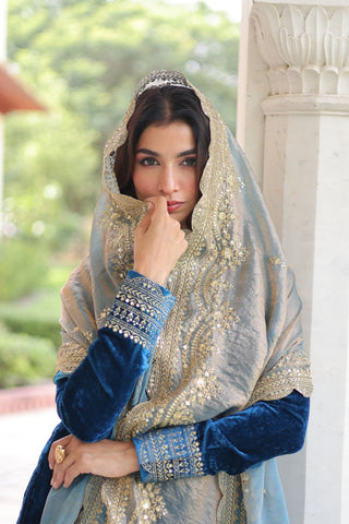 Eid Exclusive Velvet Sequin Embroidered Outfit – Shine In Festive Luxury