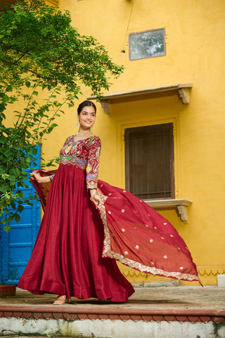 Beautiful Multi Tread Designer Special Wedding And Festive Gown With Dupatta Set