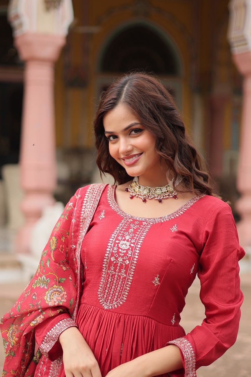 Chinon And Sequins Embroidered Work Discover the perfect ensemble to add a touch of glamour to your wardrobe and stand out from the crowd

