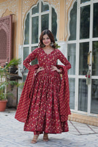 Adorable Cotton V Neck Ethnic Suit Set