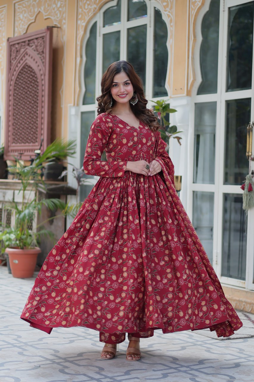Adorable Cotton V Neck Ethnic Suit Set
