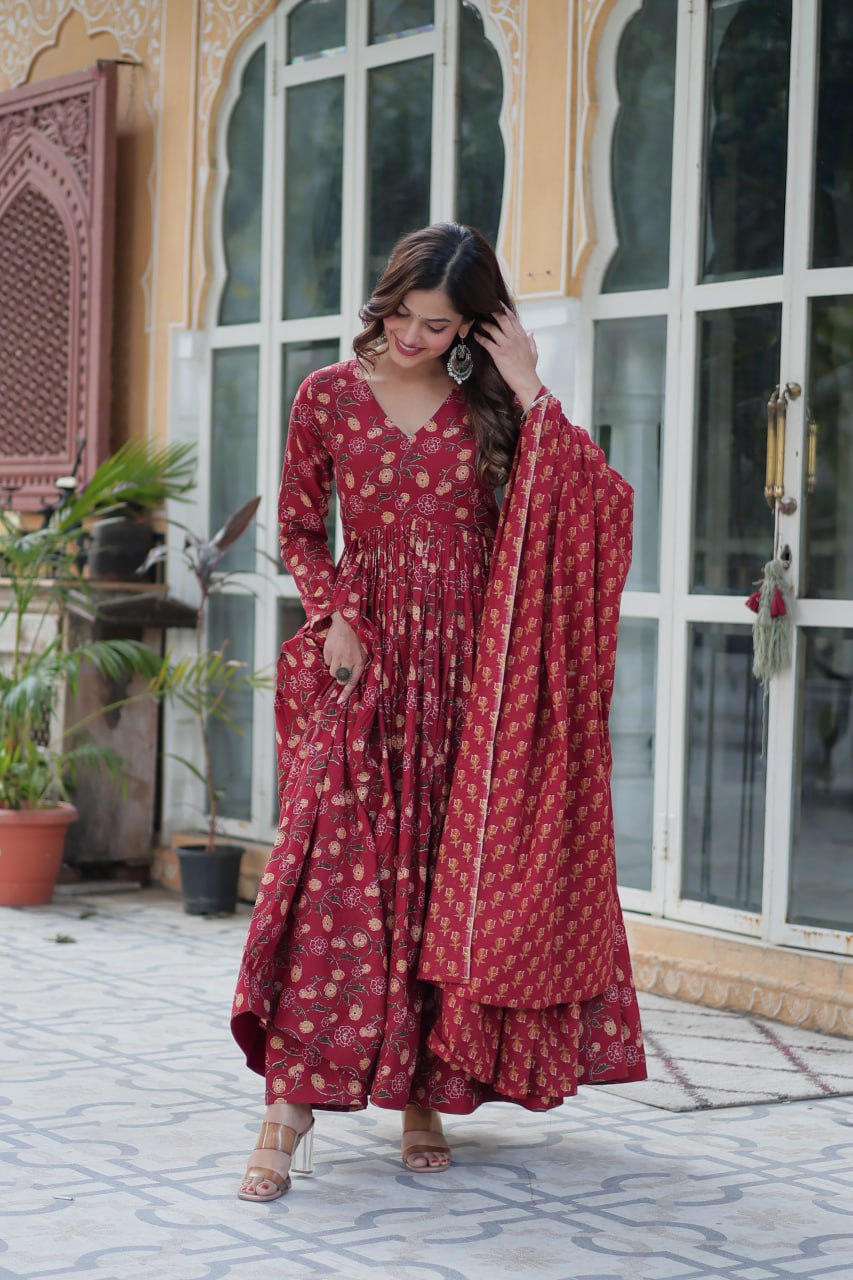 Adorable Cotton V Neck Ethnic Suit Set
