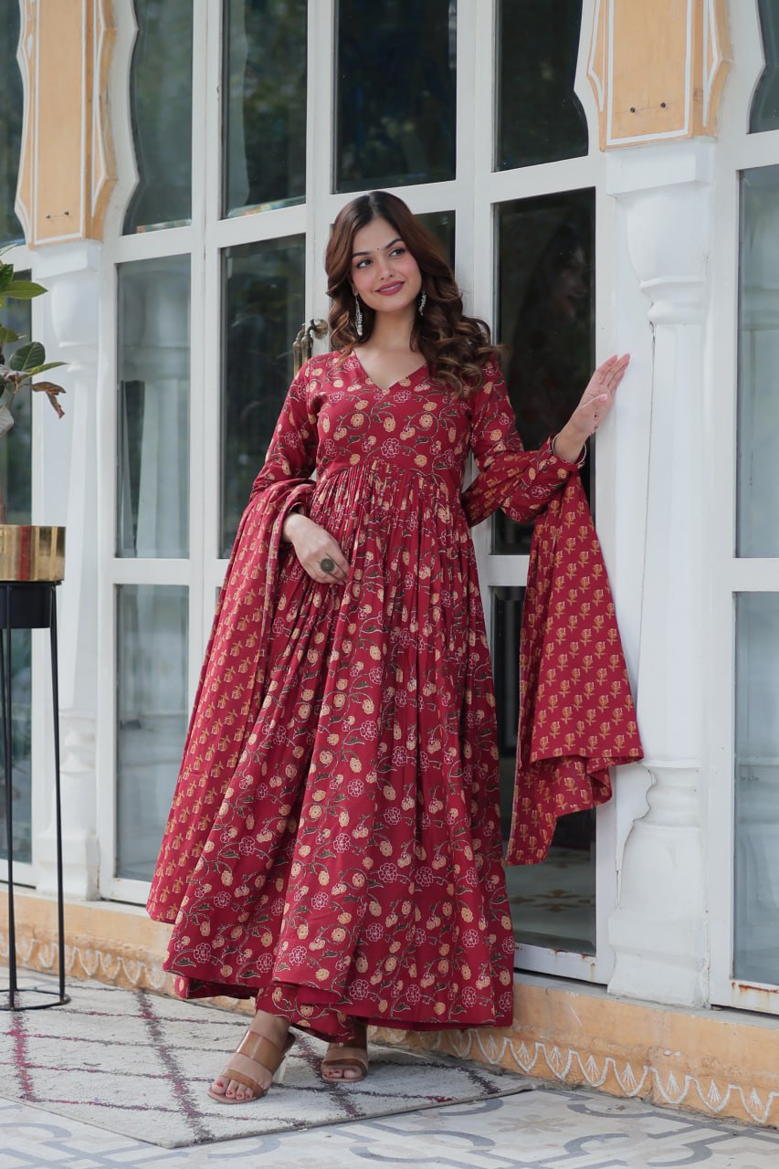 Adorable Cotton V Neck Ethnic Suit Set