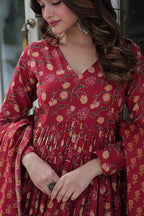 Adorable Cotton V Neck Ethnic Suit Set