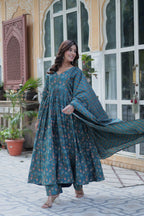 Adorable Cotton V Neck Ethnic Suit Set