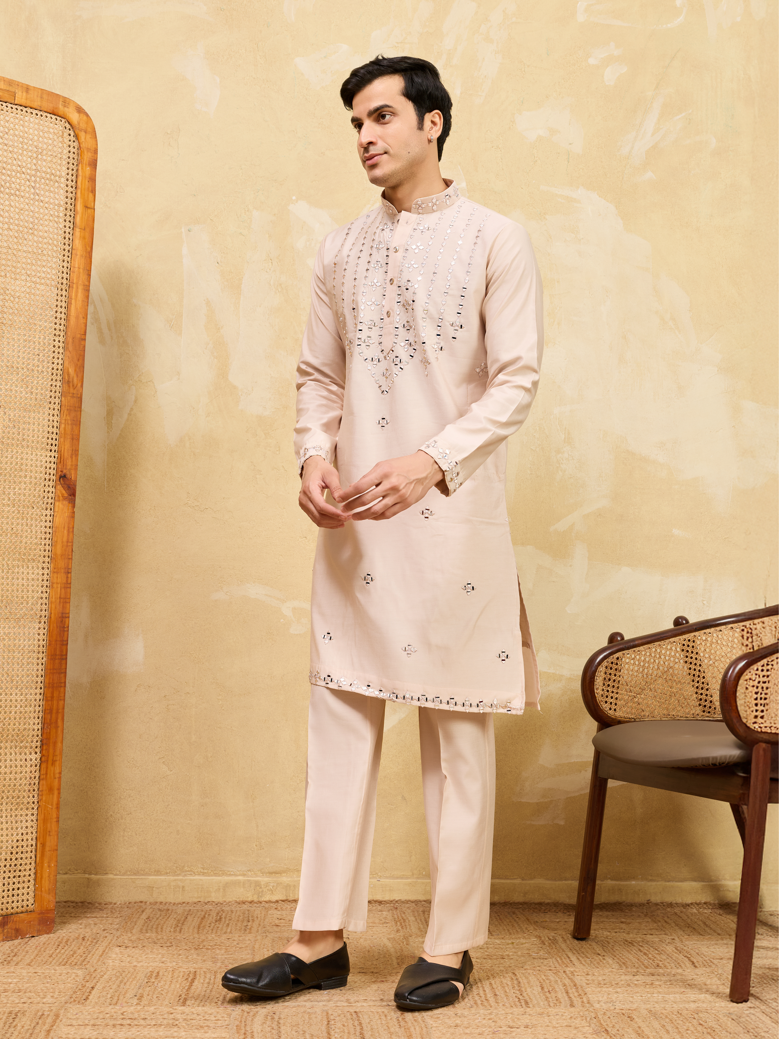 Royal Cream Mirror Kurta with Matching Pants for Wedding Attire
