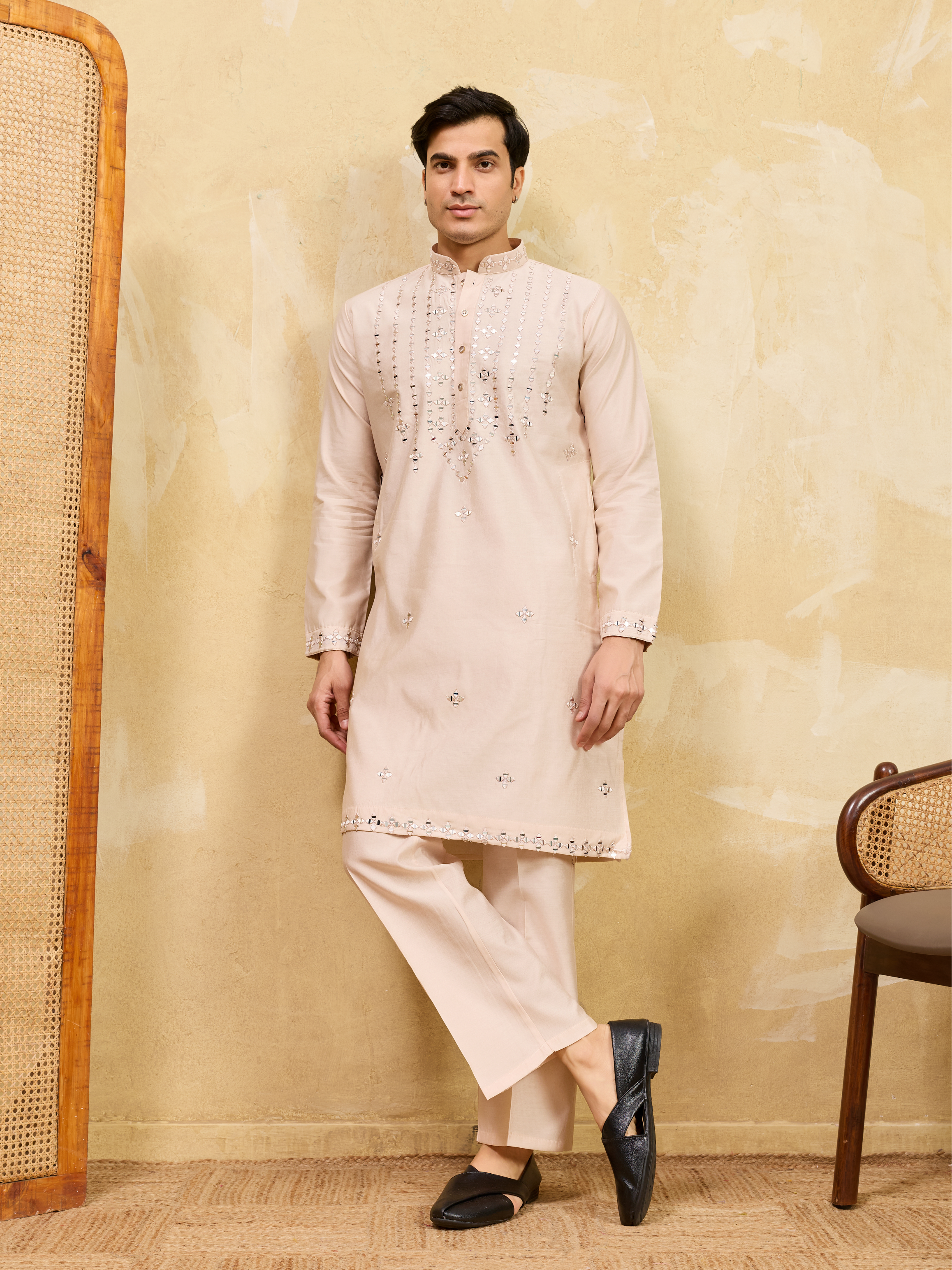 Royal Cream Mirror Kurta with Matching Pants for Wedding Attire
