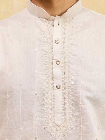 Classic White Viscose Silk Multi-Thread Men’s Kurta Set
