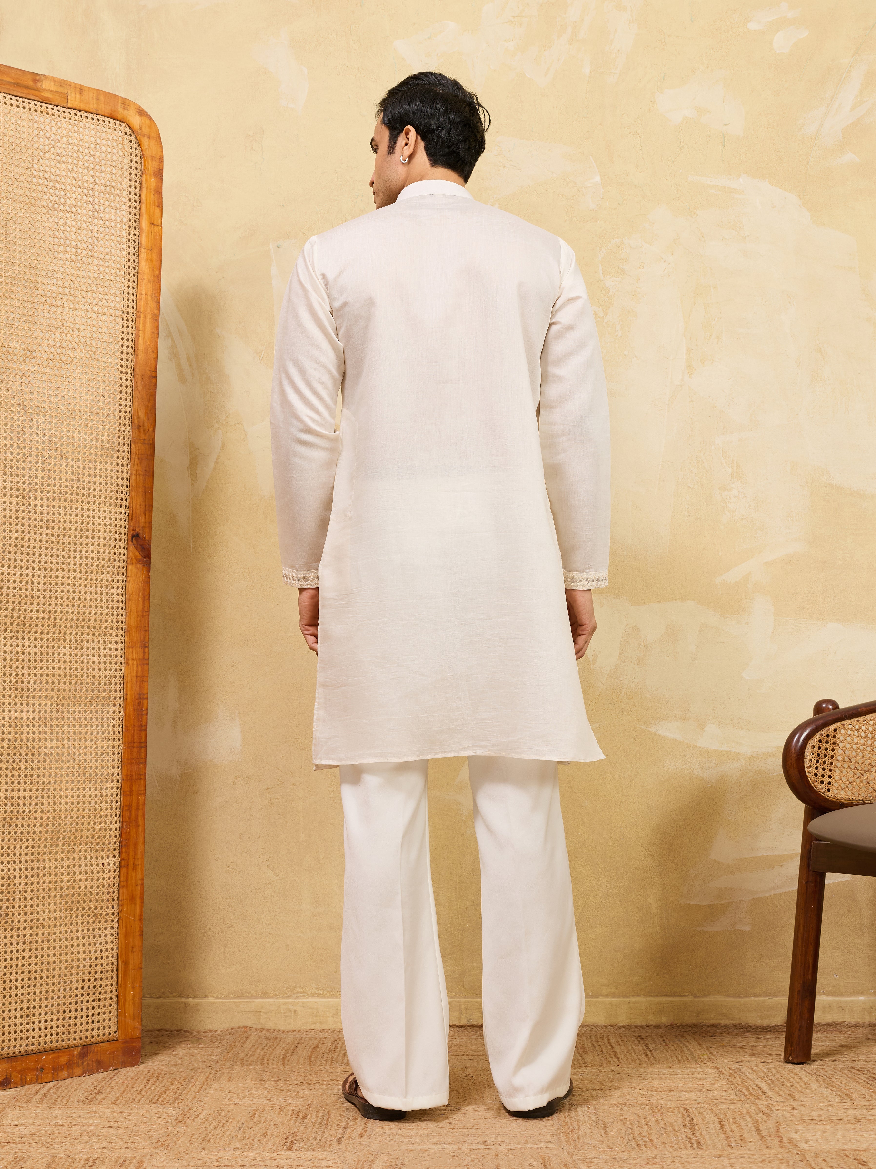 Classic White Viscose Silk Multi-Thread Men’s Kurta Set
