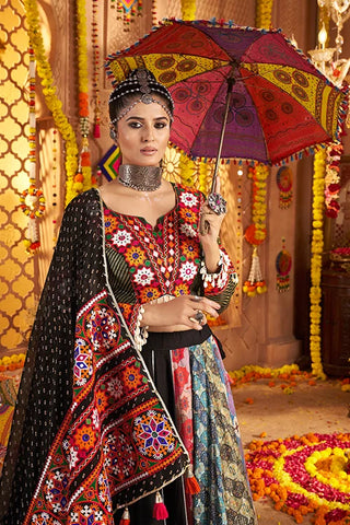 Elegant Black Navratri Ghagra Choli Design for Women