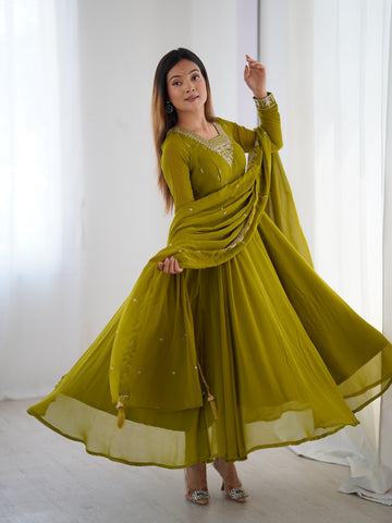 Pure Soft Faux Georgette Fully Flaired Anarkali Suit Comes With Duppatta & Pant - MEHENDI GREEN