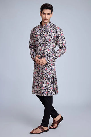 Comfortable and Trendy Men's Kurta for Navratri Festival