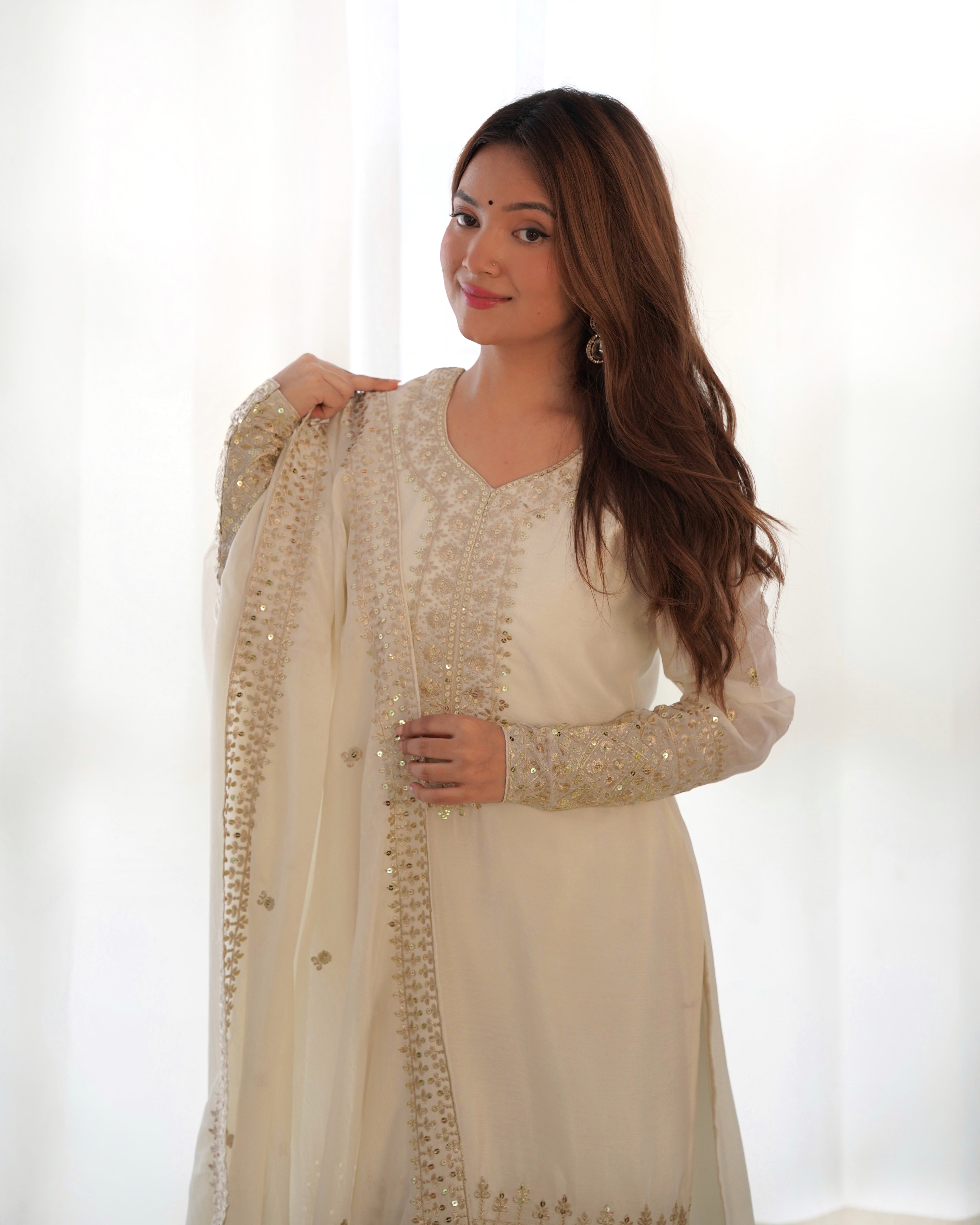 White Pure Chinon Silk Kurta Suit Set With Dupatta & Pant