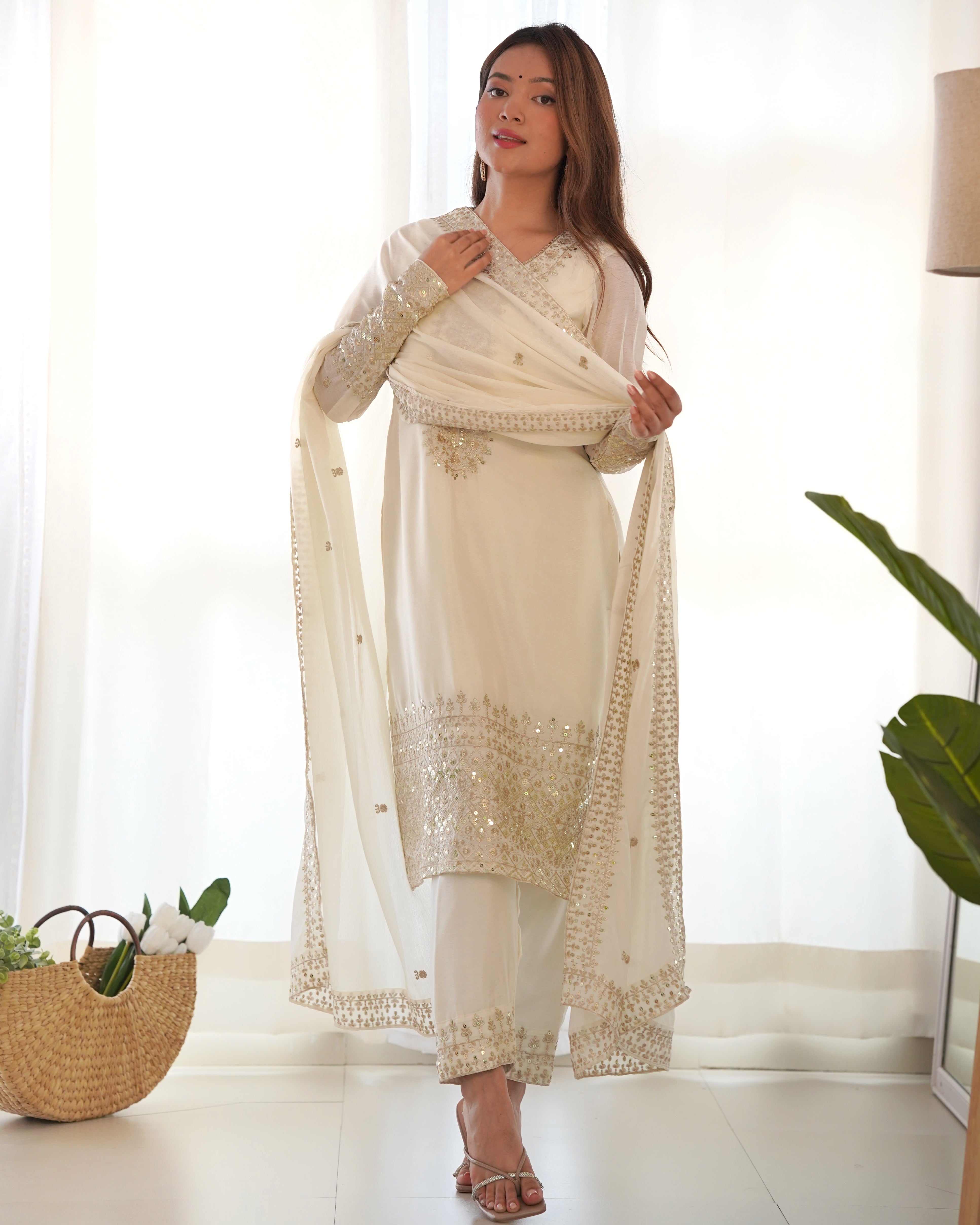 White Pure Chinon Silk Kurta Suit Set With Dupatta & Pant