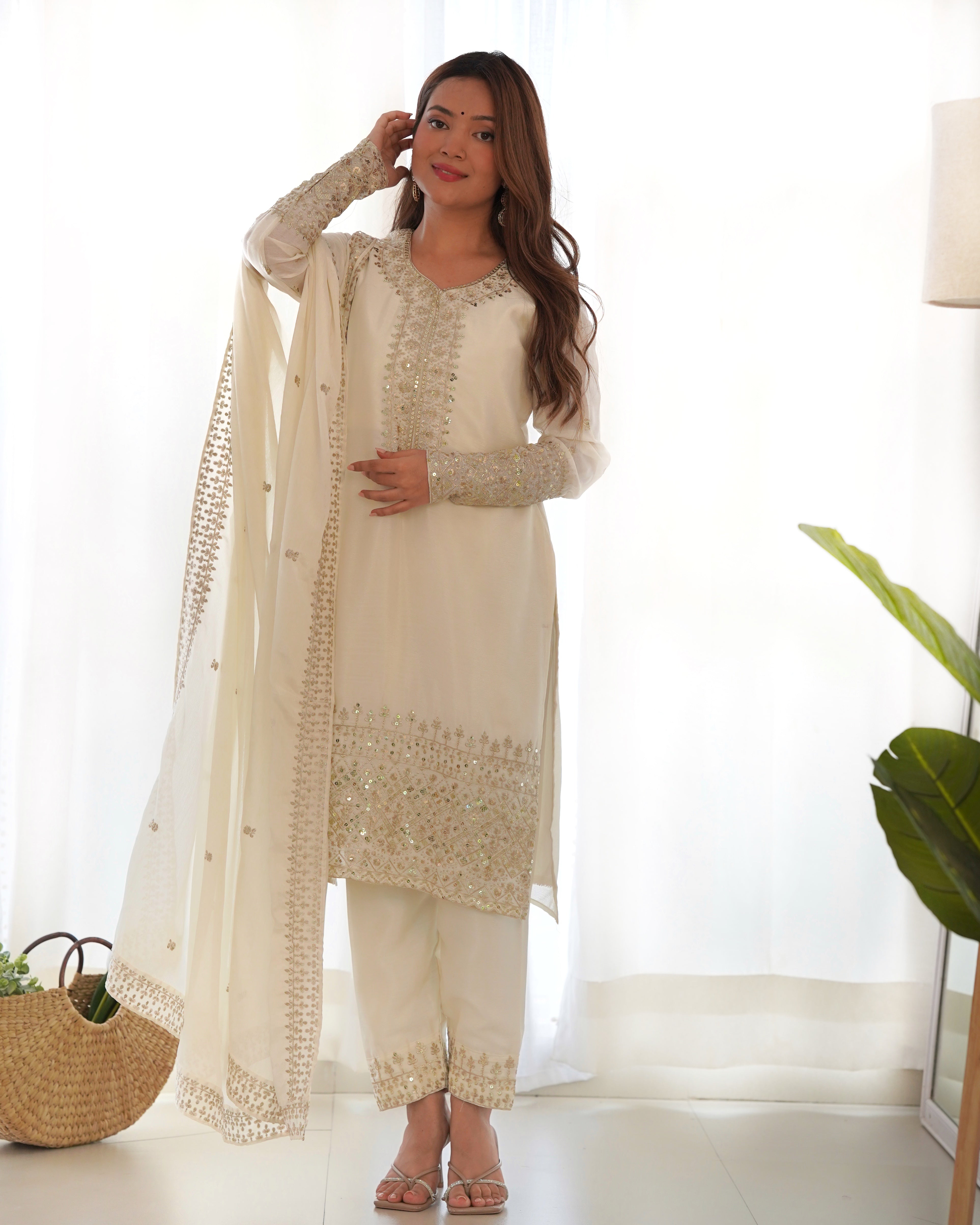 White Pure Chinon Silk Kurta Suit Set With Dupatta & Pant