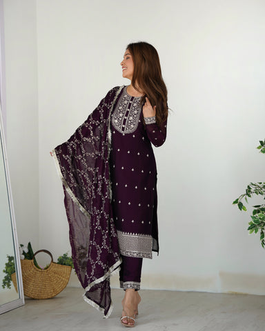 BEAUTIFUL PURE BLOOMING RANGOLI SILK FABRIC STRAIGHT FIT KURTA, DUPATTA WITH TROUSERSSET WINE