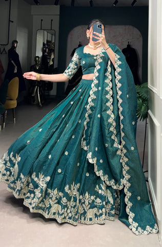 Traditional Indian Ensemble Beautiful Lehenga Choli