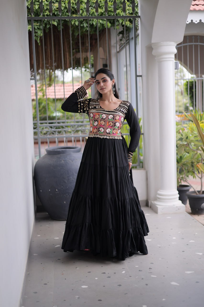 Classic Kutchi Gamthi Thread Work Ethnic Festival Gown
