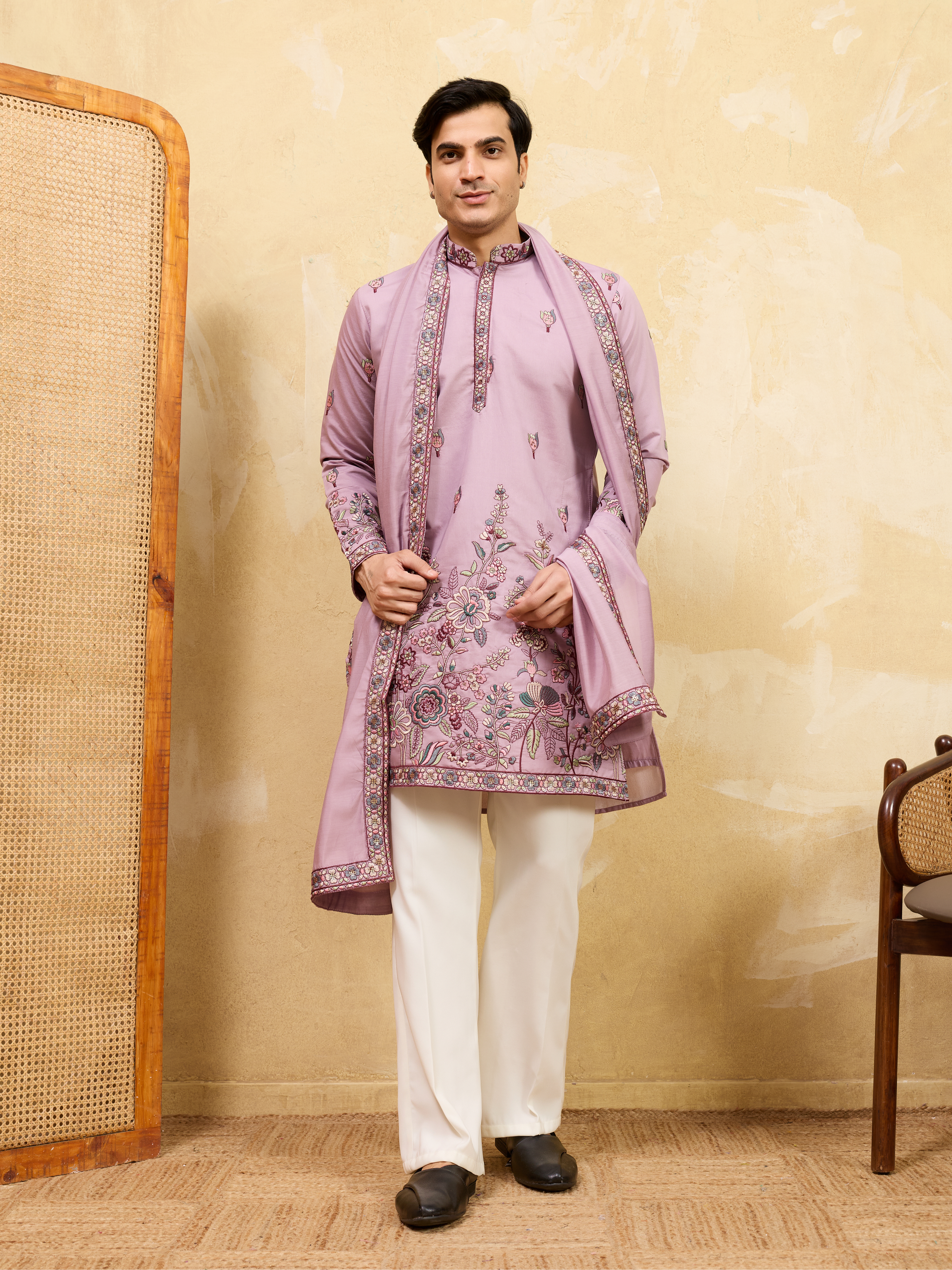 Elegant Lavender Embroidered Kurta with Dupatta for Men
