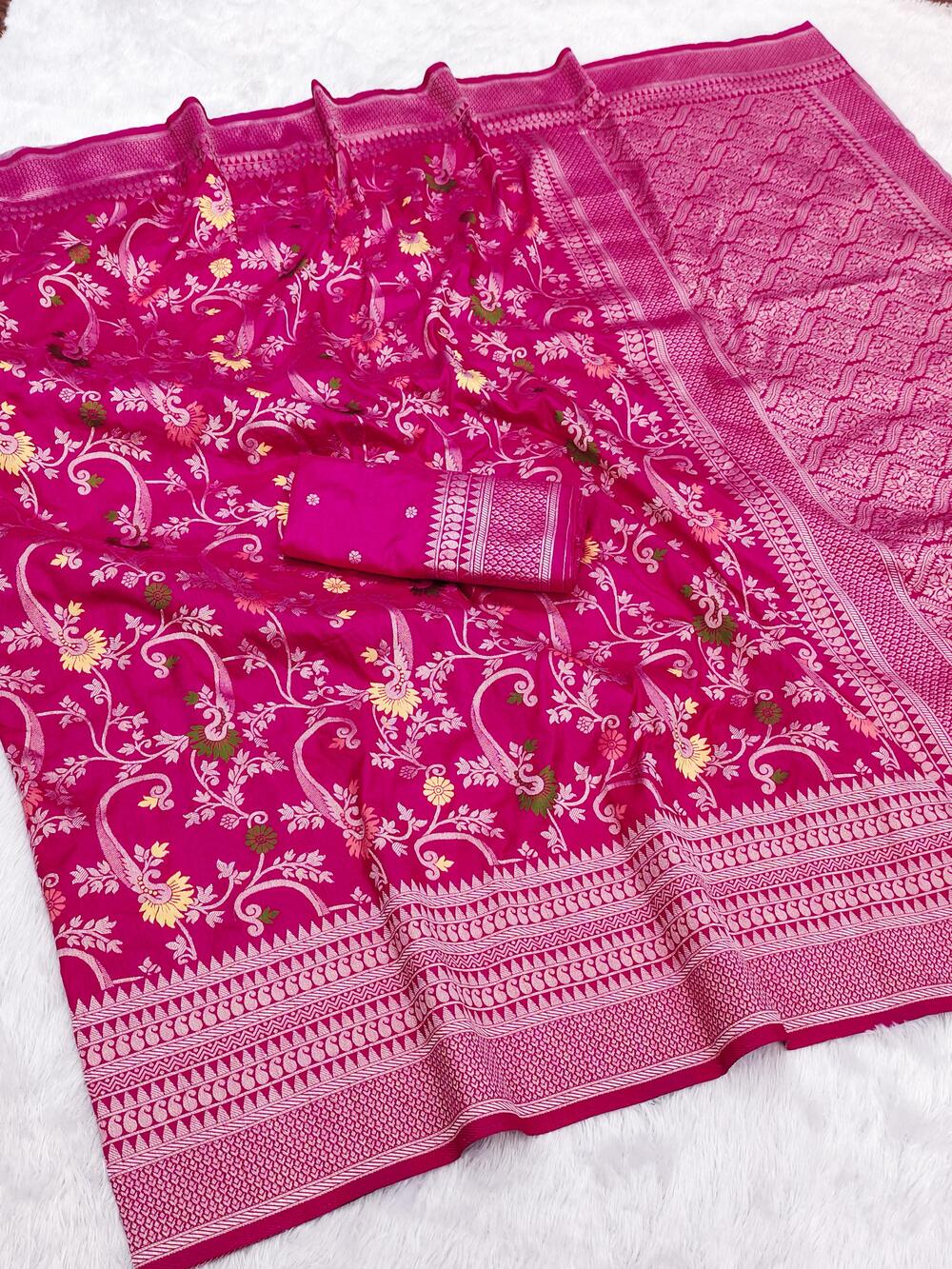 Grandiose Dark Pink Pashmina Saree With Desultory Blouse Piece