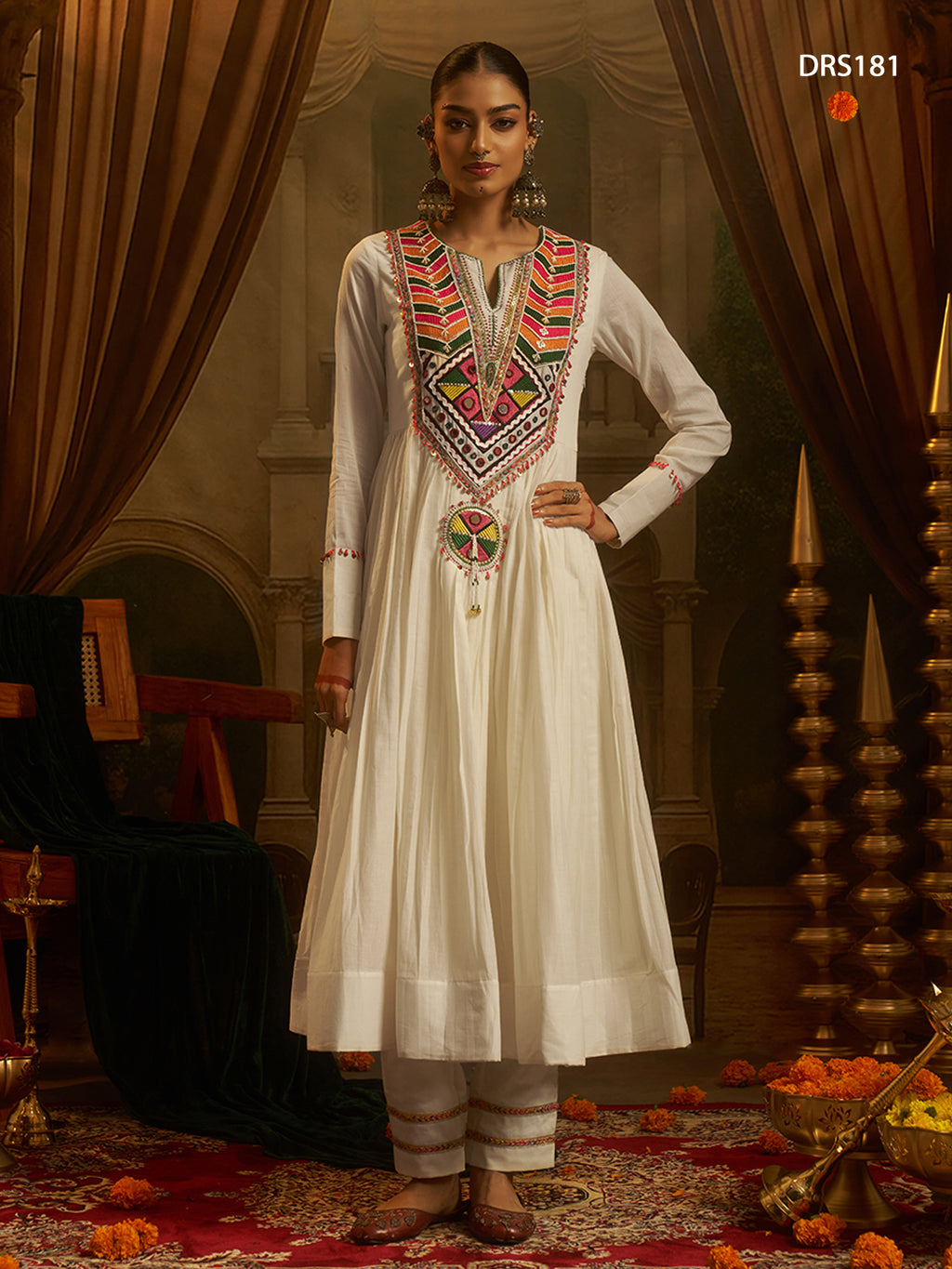 Off White Mul Cotton Gown Set | Tulip Designer
