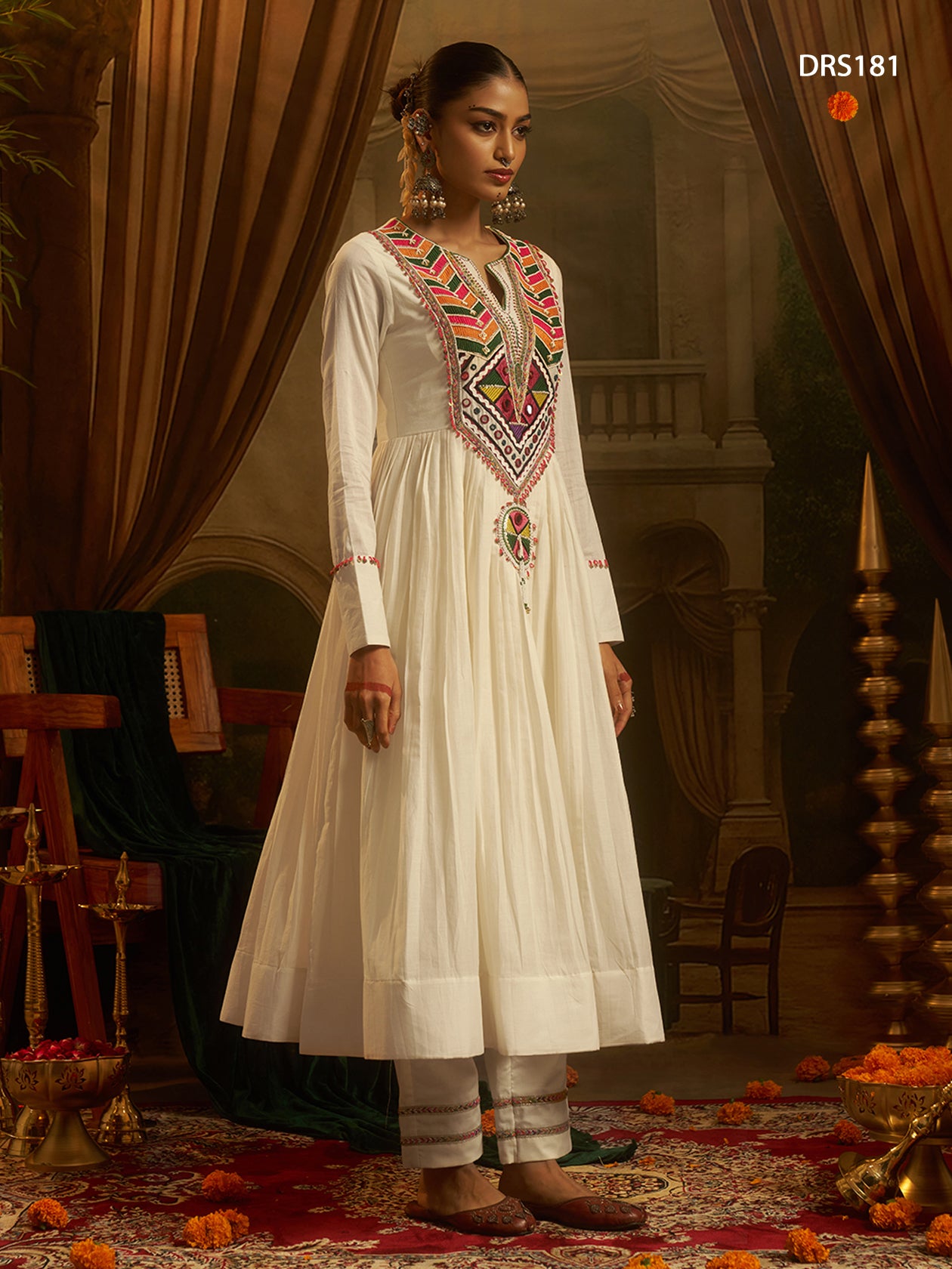 Off White Mul Cotton Gown Set | Tulip Designer
