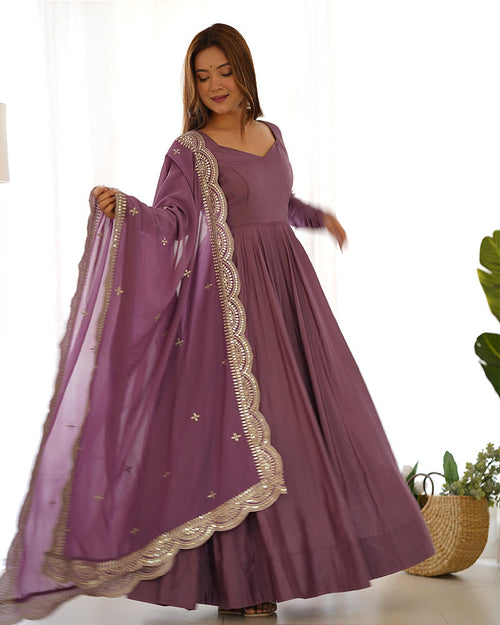 
Beautiful Pure Chanderi Silk Three Piece Onion Anarkali Suit Set