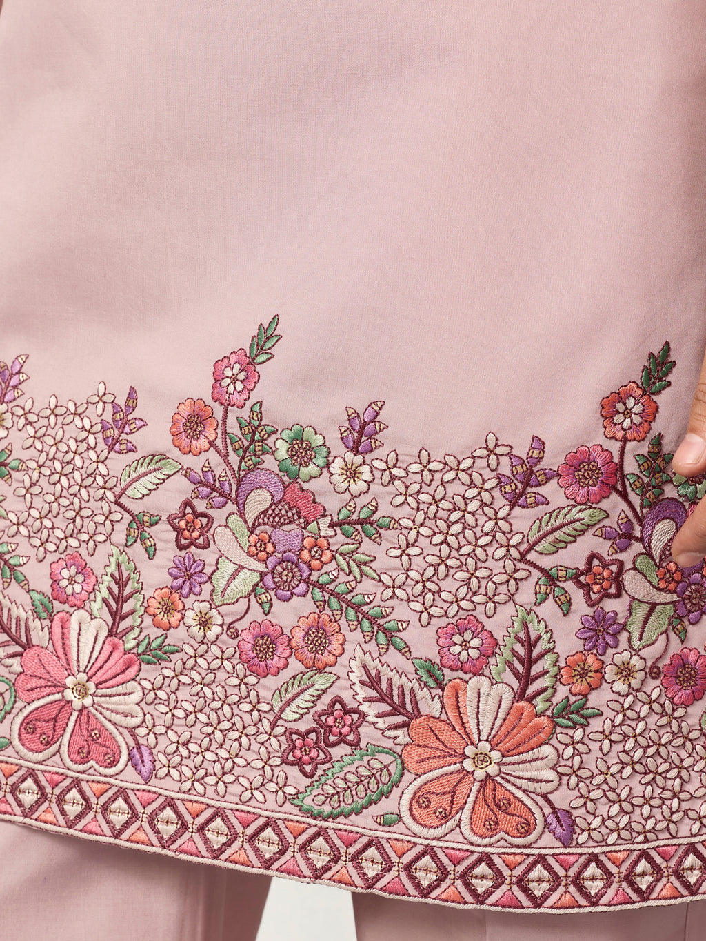 Stylish Dusty Pink Kurta Pant Set for Festive Occasions