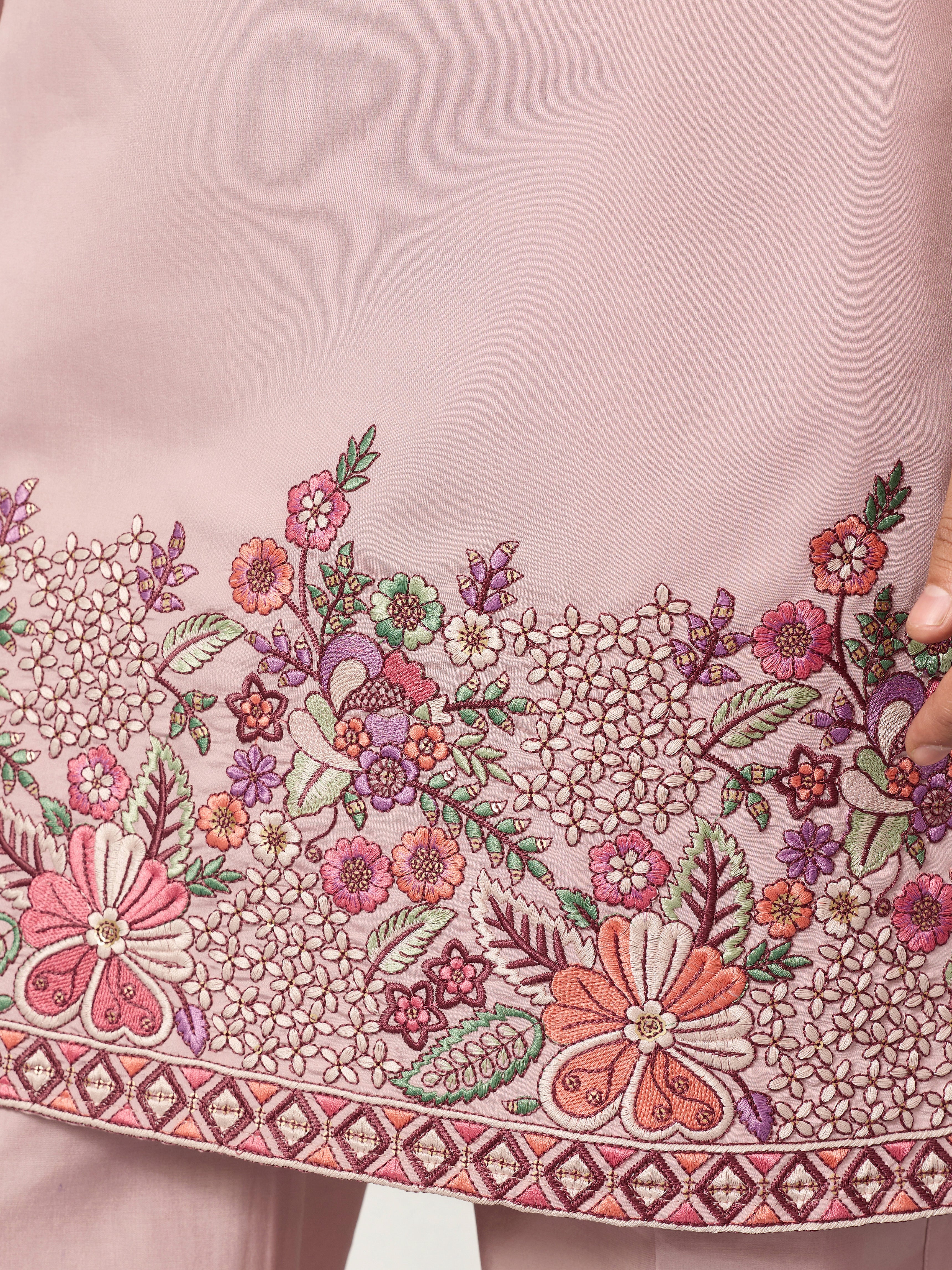Stylish Dusty Pink Kurta Pant Set for Festive Occasions