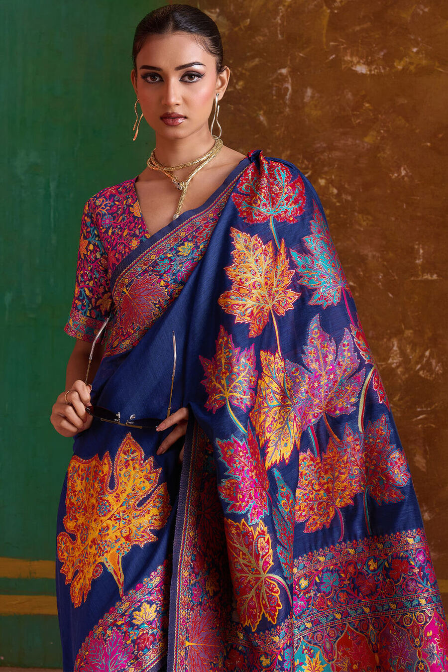 Sizzling Navy Blue Pashmina Saree With Incredible Blouse Piece