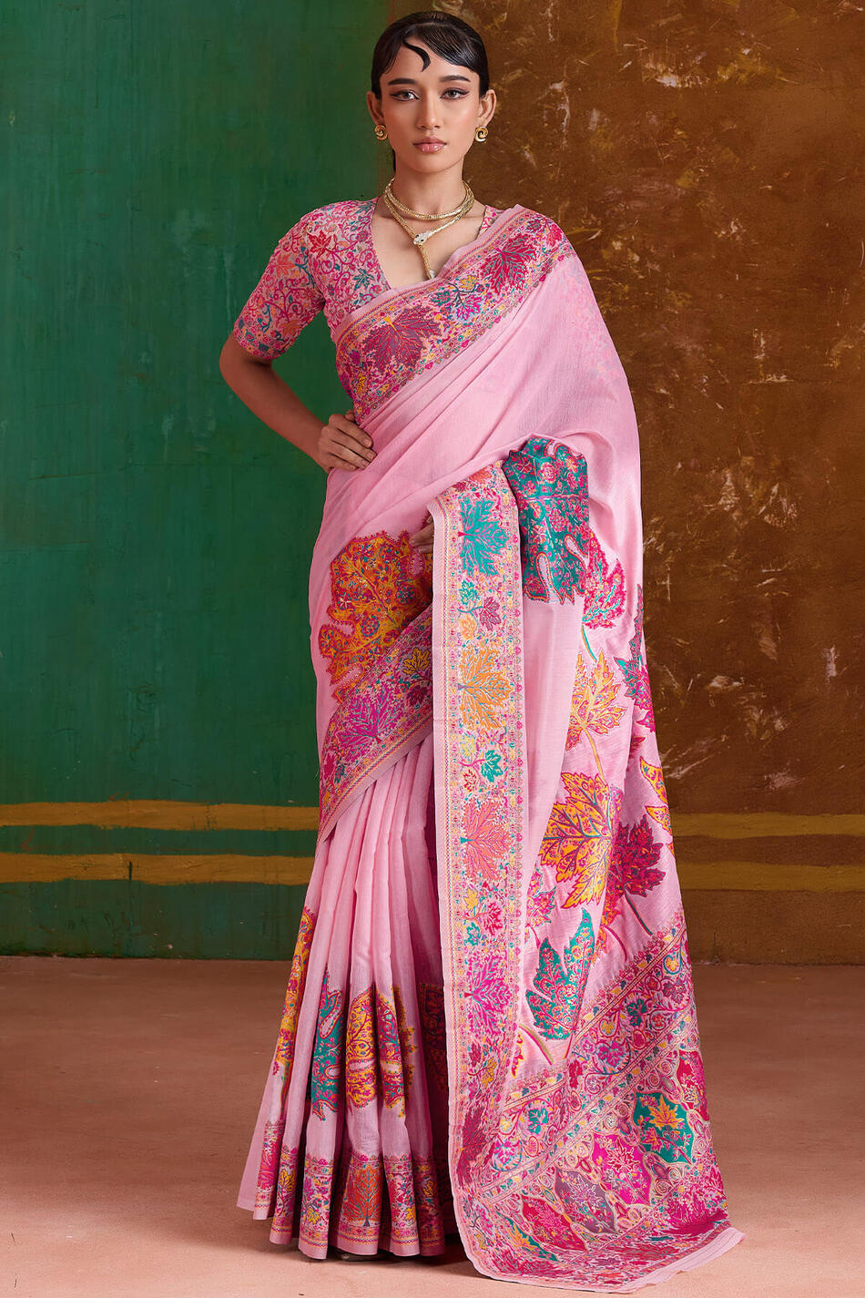 Comely Pink Pashmina Saree With Staggering Blouse Piece