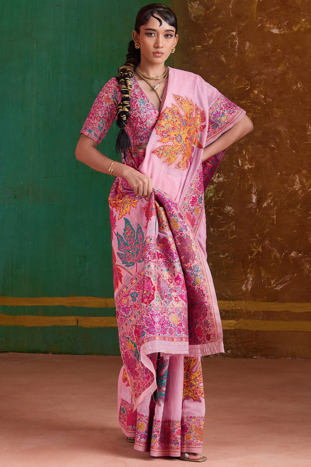 Comely Pink Pashmina Saree With Staggering Blouse Piece