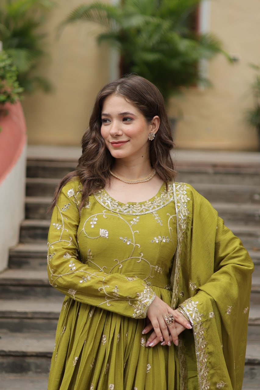 Rich Sequins Embroidered Work Women Suit Set
