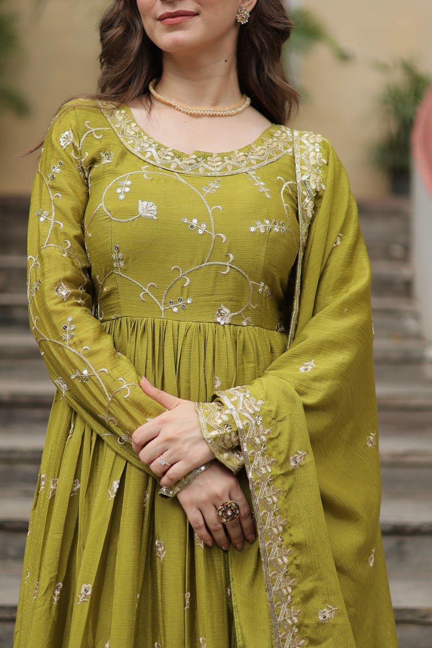 Rich Sequins Embroidered Work Women Suit Set
