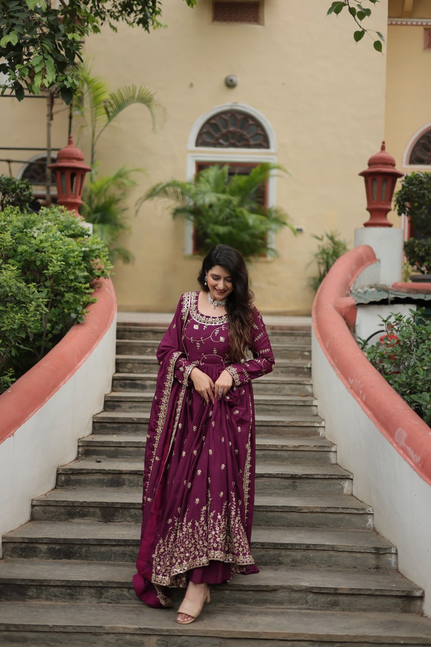 Rich Sequins Embroidered Work Women Suit Set
