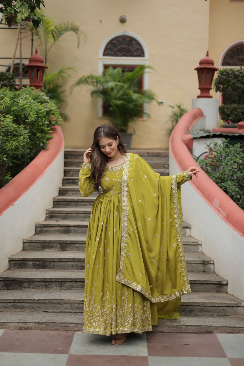 Rich Sequins Embroidered Work Women Suit Set
