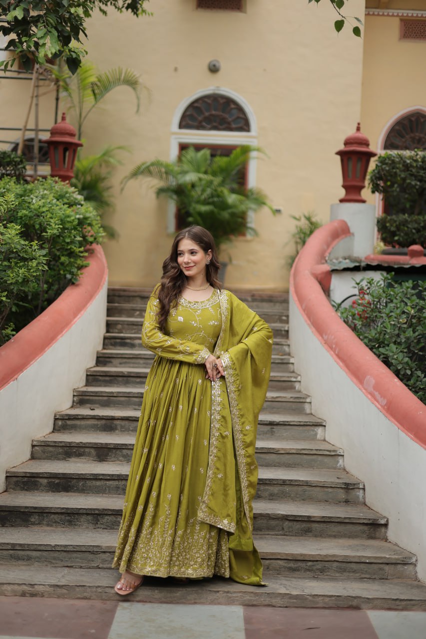 Rich Sequins Embroidered Work Women Suit Set
