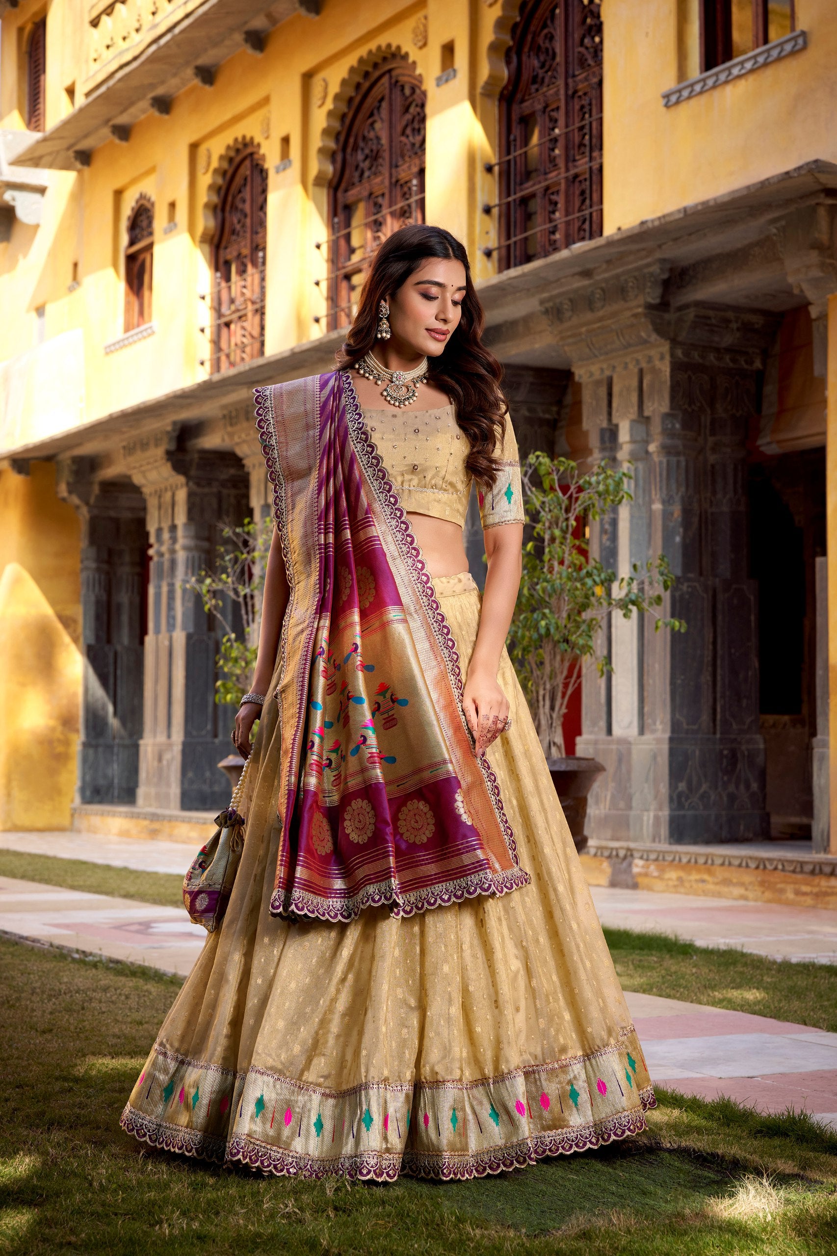 Elegant Simmer Organza Zari Work Lehenga Set With Batwa For Women
