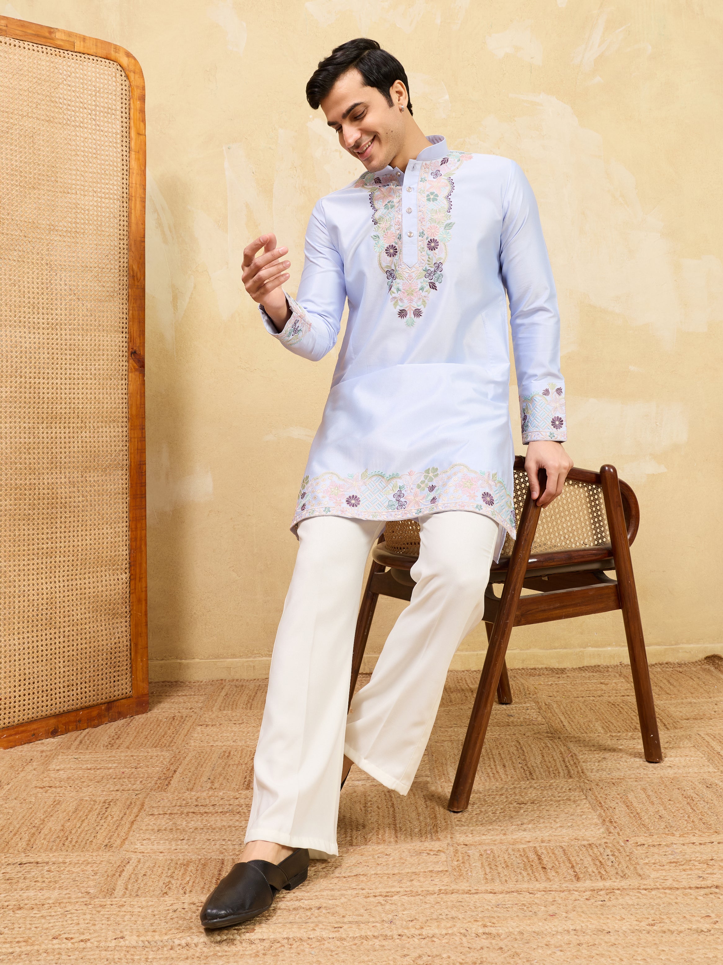 Elegant Sky Blue Kurta Pant Set With Fine Thread Detailing
