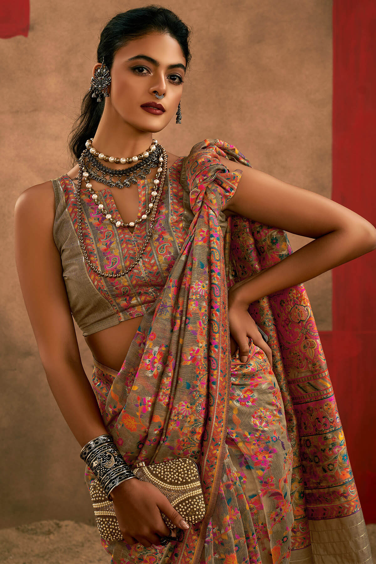 Exceptional Grey Pashmina Saree With Splendorous Blouse Piece