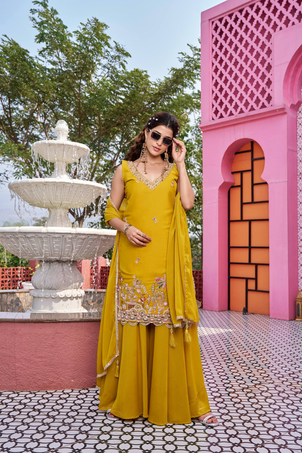 Elegant Star Georgette Kurti Palazzo Set with Embroidered Dupatta
