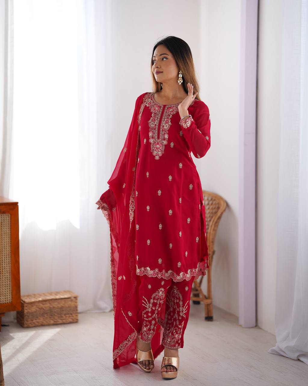 Stunning Faux Georgette thread with Sequence work Wedding Suit Set
