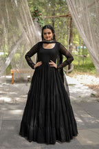 Stylish Women Tiered Gown With Dupatta Set
